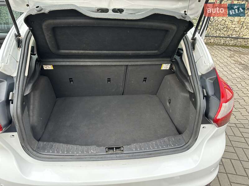 Хэтчбек Ford Focus 2014 в Бучаче
