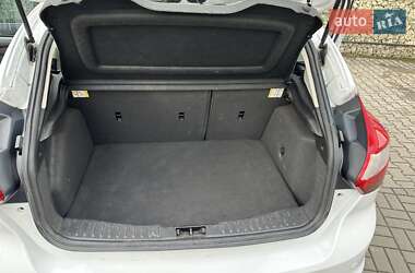 Хэтчбек Ford Focus 2014 в 