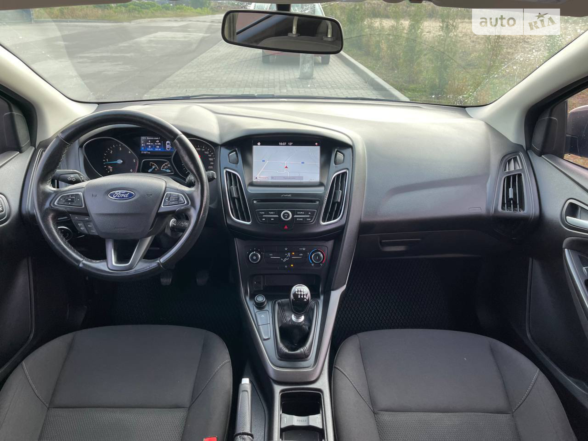 2016 Ford Focus - мініатюра 25