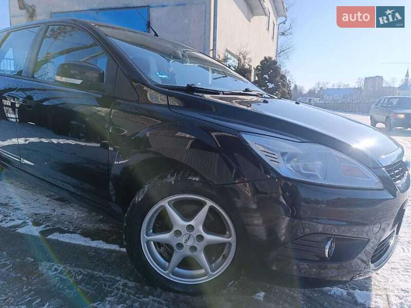 Універсал Ford Focus 2009 в Чорткові