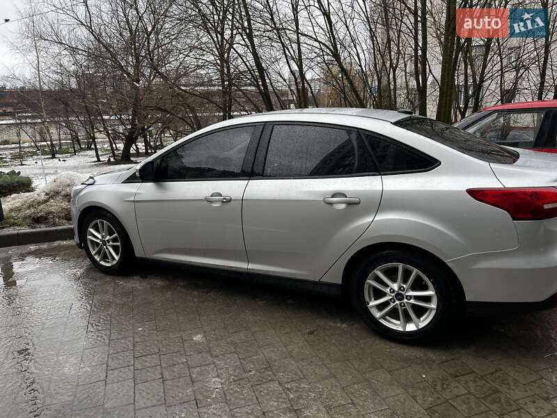 Седан Ford Focus 2016 в Львове