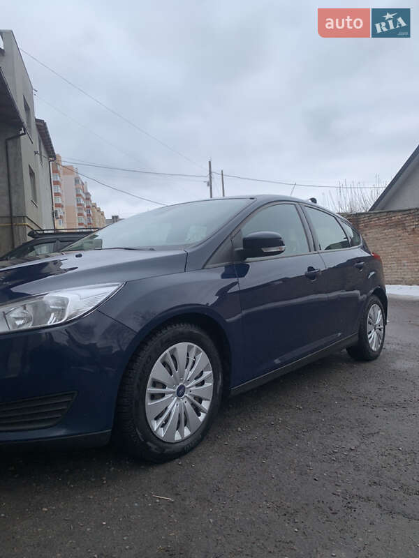 Хэтчбек Ford Focus 2017 в Ровно