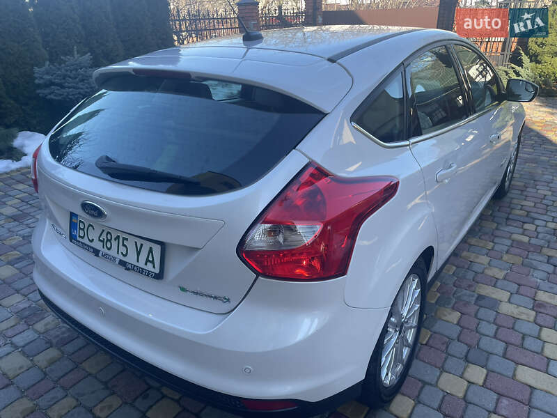 Хэтчбек Ford Focus 2014 в Львове фото 23 Хэтчбек Ford Focus 2014 в Львове