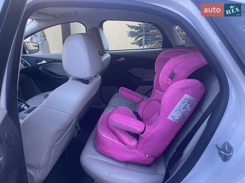 Хэтчбек Ford Focus 2014 в Львове фото 32 Хэтчбек Ford Focus 2014 в Львове