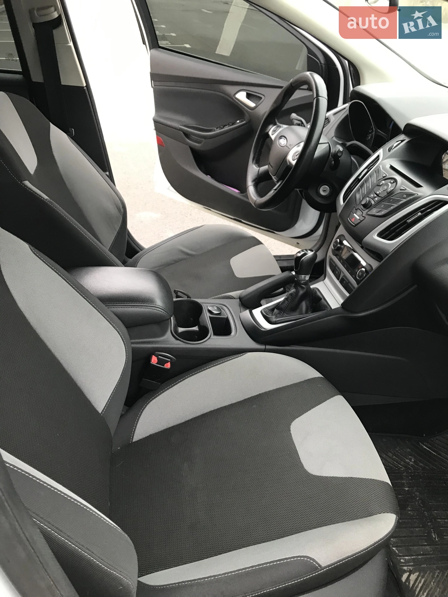 2013 Ford Focus - мініатюра 9