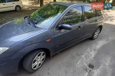 Хэтчбек Ford Focus 2003 в Чернигове