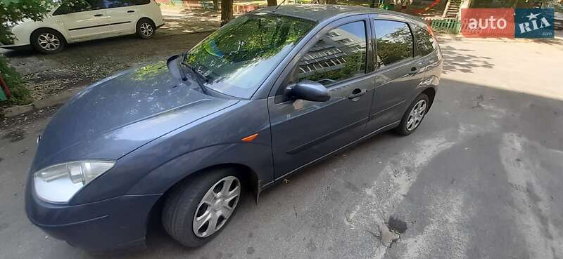Хэтчбек Ford Focus 2003 в Чернигове