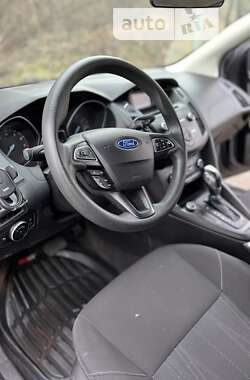 Седан Ford Focus 2015 в Львове