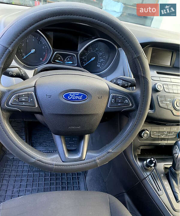 Седан Ford Focus 2015 в Жашкове