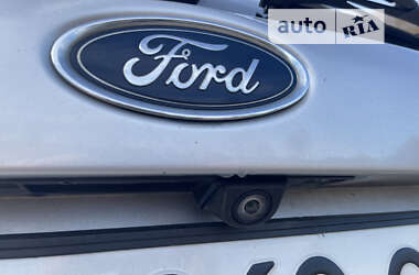 Хэтчбек Ford Focus 2016 в Долине