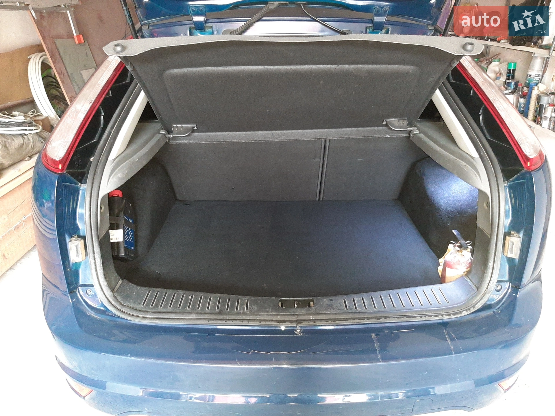 2010 Ford Focus - мініатюра 2