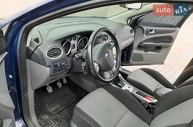 Хетчбек Ford Focus 2010 в 