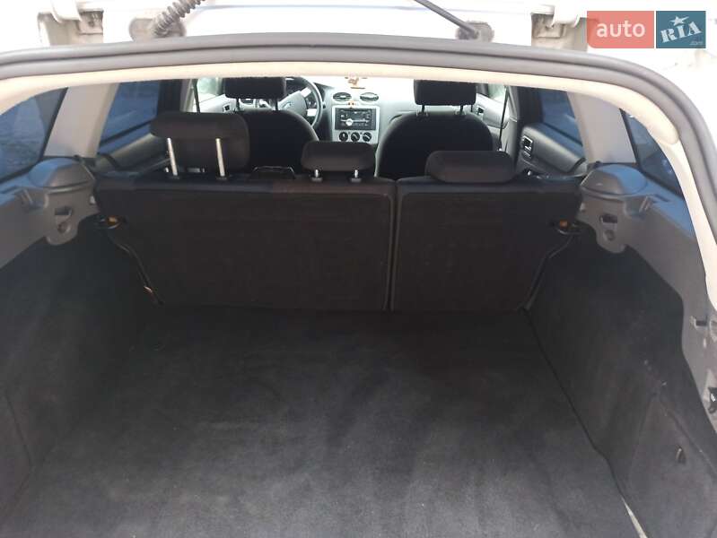 Универсал Ford Focus 2006 в Черновцах