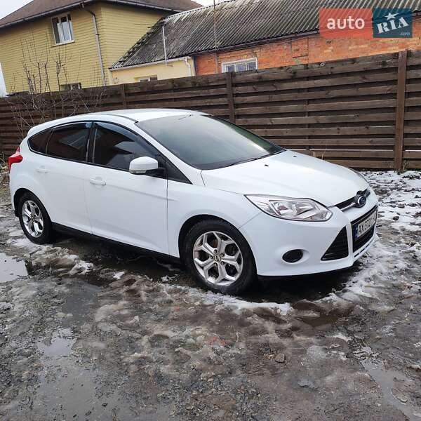 Хэтчбек Ford Focus 2013 в Дергачах