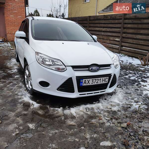 Хэтчбек Ford Focus 2013 в Дергачах