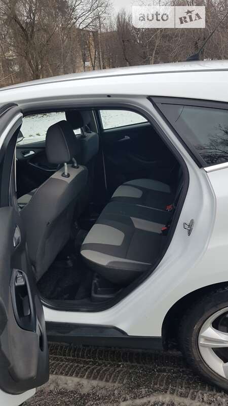 Хэтчбек Ford Focus 2013 в Харькове