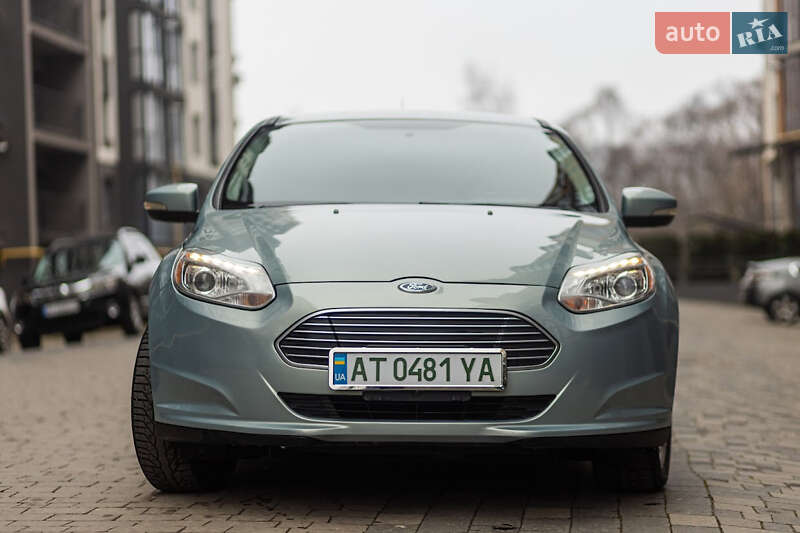 Хэтчбек Ford Focus 2013 в Ивано-Франковске