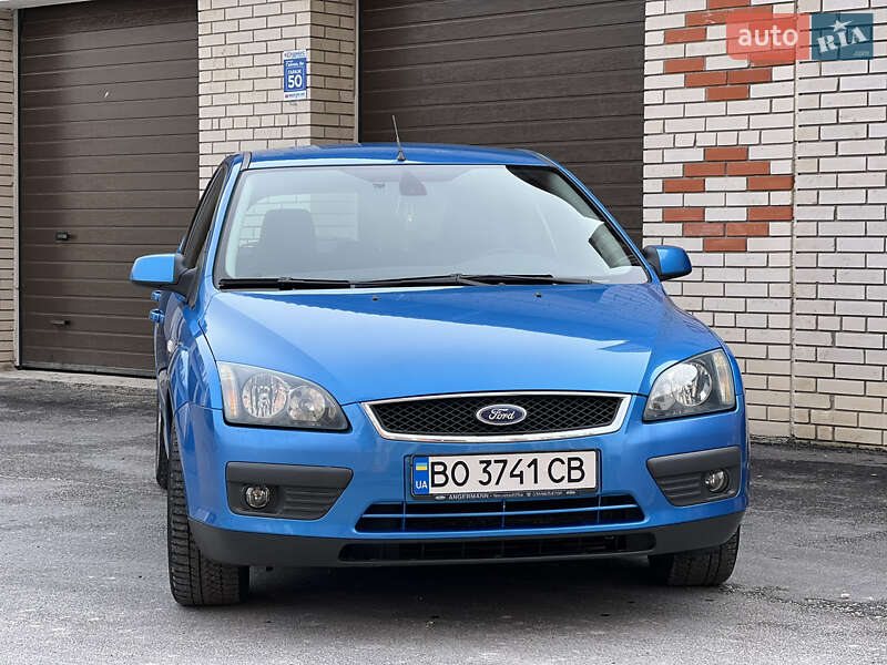 Хэтчбек Ford Focus 2005 в Тернополе