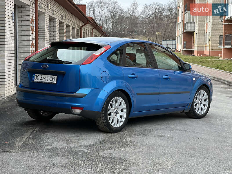 Хэтчбек Ford Focus 2005 в Тернополе