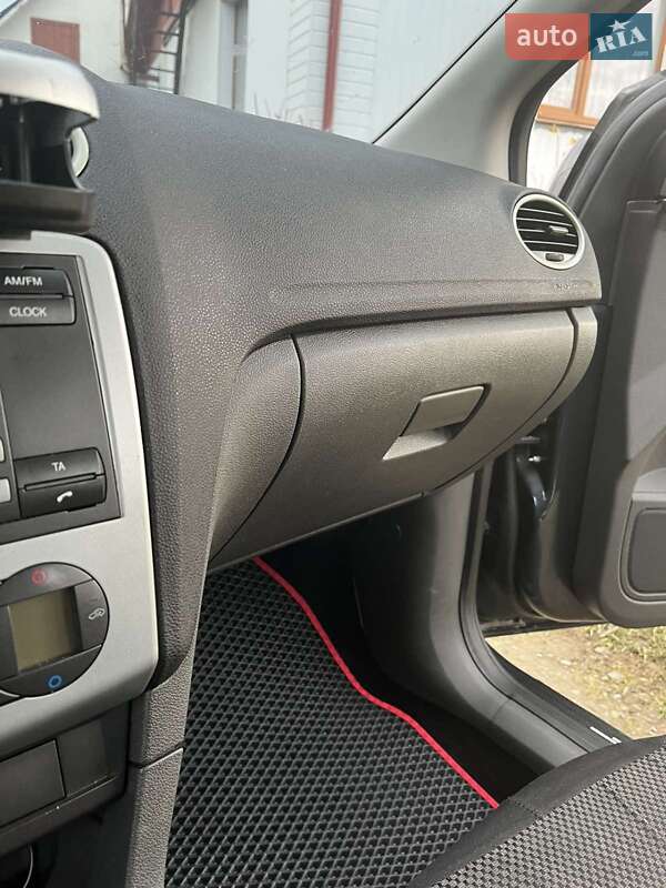 Универсал Ford Focus 2007 в Надворной