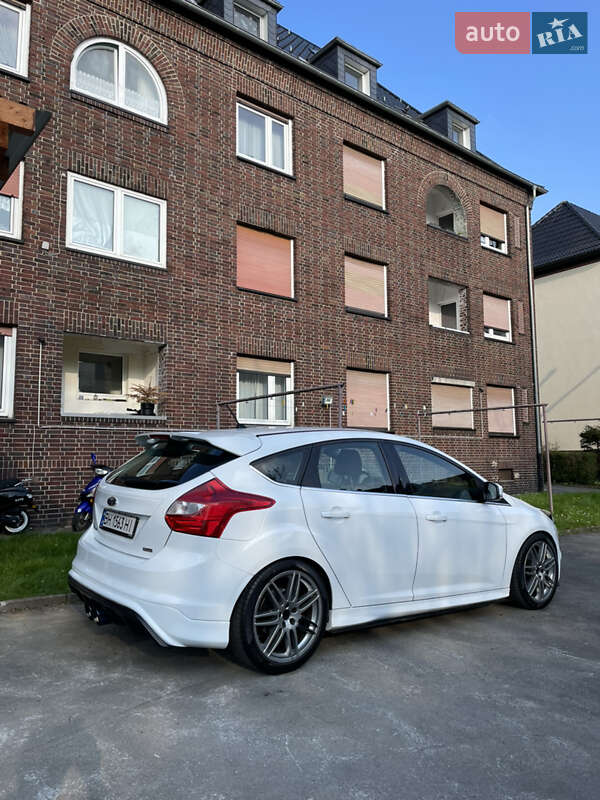 Хэтчбек Ford Focus 2013 в Одессе