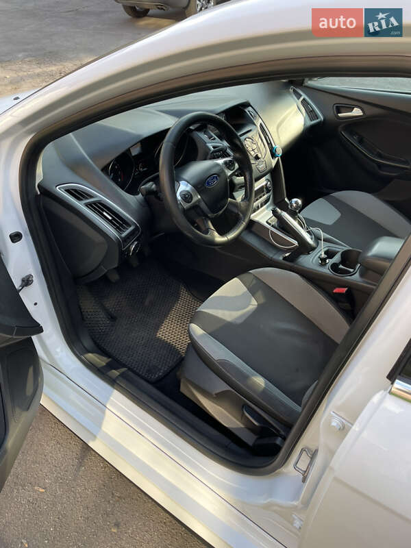 Хэтчбек Ford Focus 2013 в Одессе