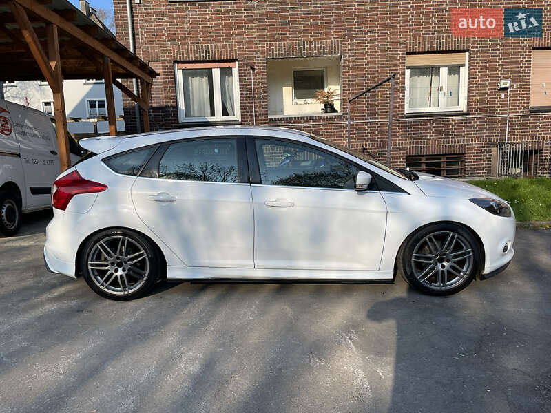 Хэтчбек Ford Focus 2013 в Одессе