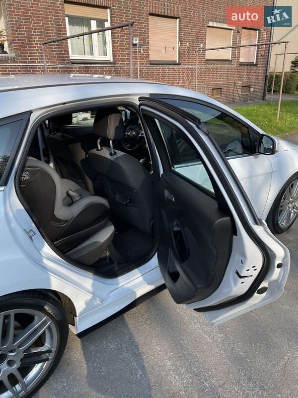 Хэтчбек Ford Focus 2013 в Одессе