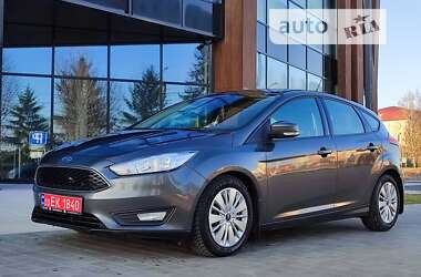 Хэтчбек Ford Focus 2015 в Луцке