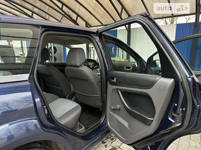 Универсал Ford Focus 2006 в Каменец-Подольском фото 10 Универсал Ford Focus 2006 в Каменец-Подольском