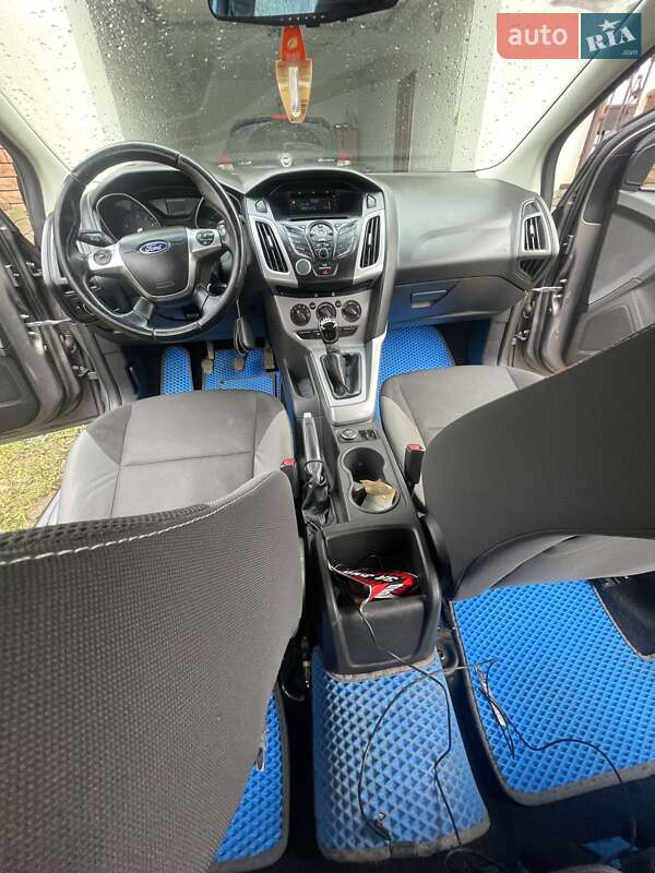Универсал Ford Focus 2014 в Черновцах фото 5 Универсал Ford Focus 2014 в Черновцах