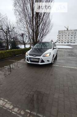 Хэтчбек Ford Focus 2013 в Остроге