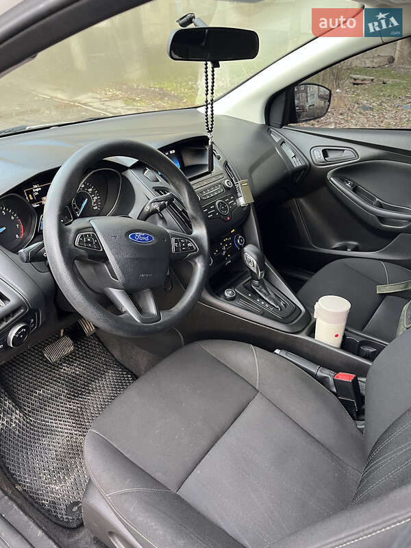 Седан Ford Focus 2015 в Кривом Роге
