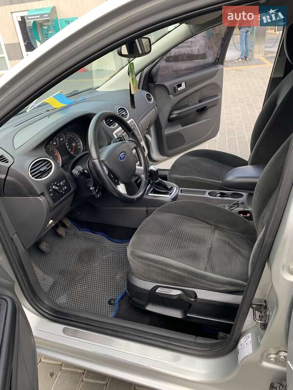 Хетчбек Ford Focus 2005 в Одесі фото 7 Хетчбек Ford Focus 2005 в Одесі