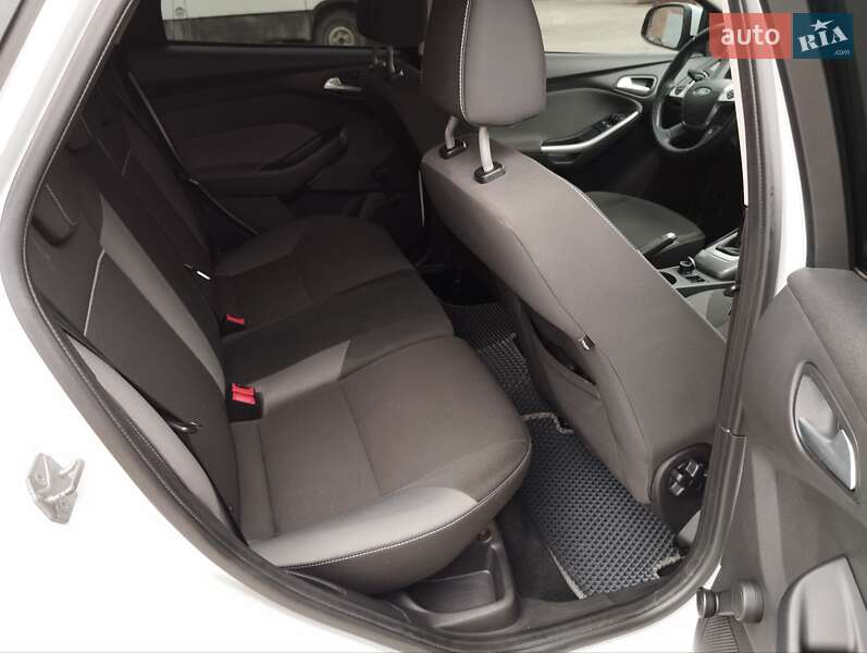 Хэтчбек Ford Focus 2013 в Ровно
