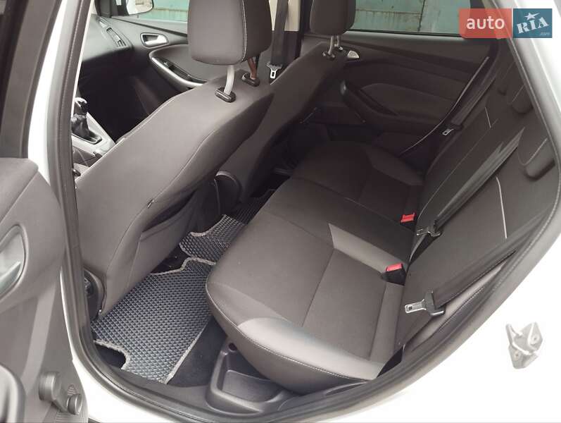 Хэтчбек Ford Focus 2013 в Ровно