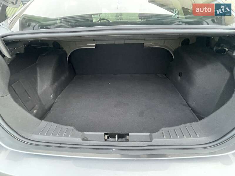 Седан Ford Focus 2012 в Черновцах