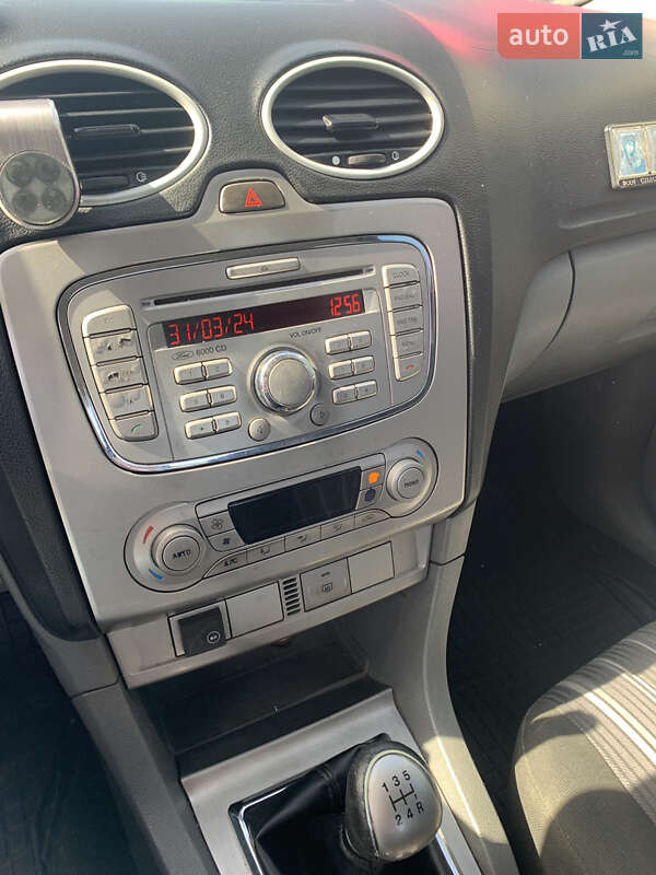 Седан Ford Focus 2008 в Киеве фото 22 Седан Ford Focus 2008 в Киеве