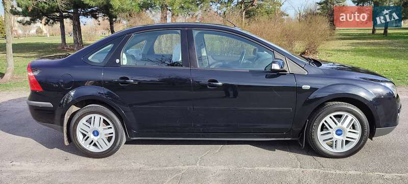 Седан Ford Focus 2007 в Горишних Плавнях