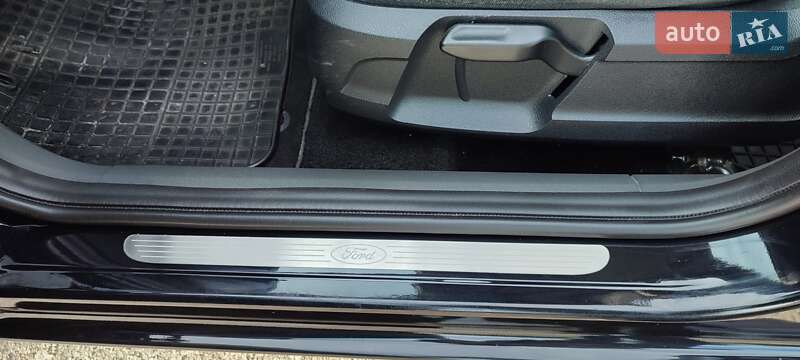 Седан Ford Focus 2007 в Горишних Плавнях