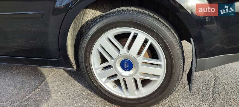 Седан Ford Focus 2007 в Горишних Плавнях