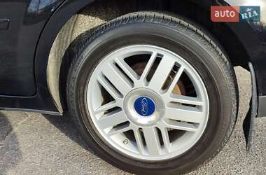 Седан Ford Focus 2007 в 