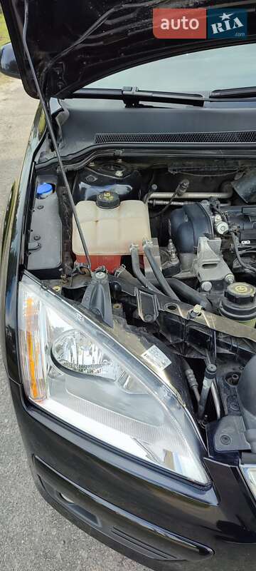 Седан Ford Focus 2007 в Горишних Плавнях