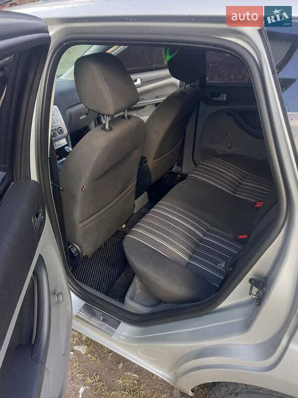 Универсал Ford Focus 2008 в Звягеле