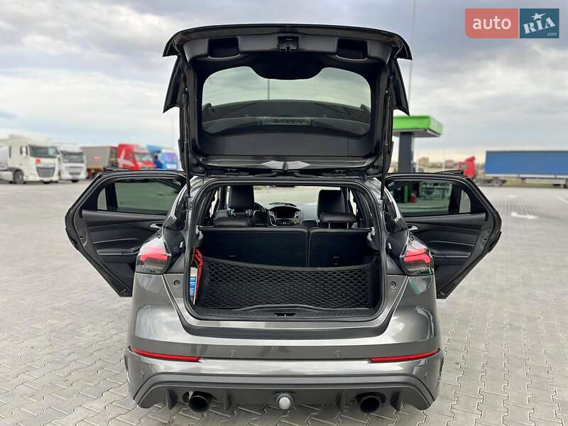 Хэтчбек Ford Focus 2017 в Одессе