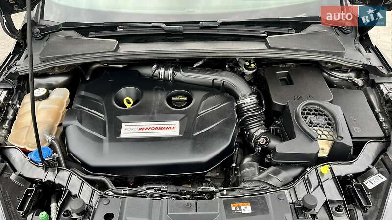 Хэтчбек Ford Focus 2017 в Одессе