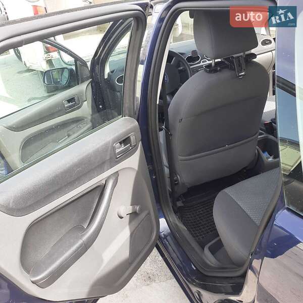 Универсал Ford Focus 2005 в Ровно