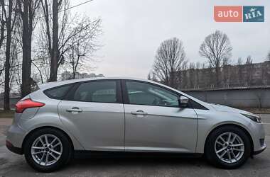 Хэтчбек Ford Focus 2016 в 