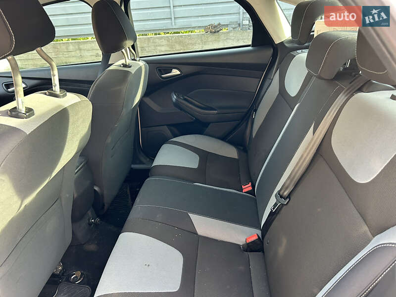 Седан Ford Focus 2012 в Шепетівці