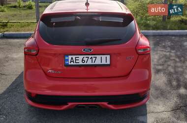 Хэтчбек Ford Focus 2015 в Днепре